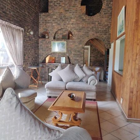 Hamba Kancane Ma-Africa Guest House Graskop Bagian luar foto