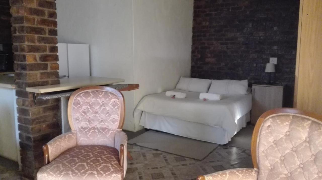 Hamba Kancane Ma-Africa Guest House Graskop Bagian luar foto