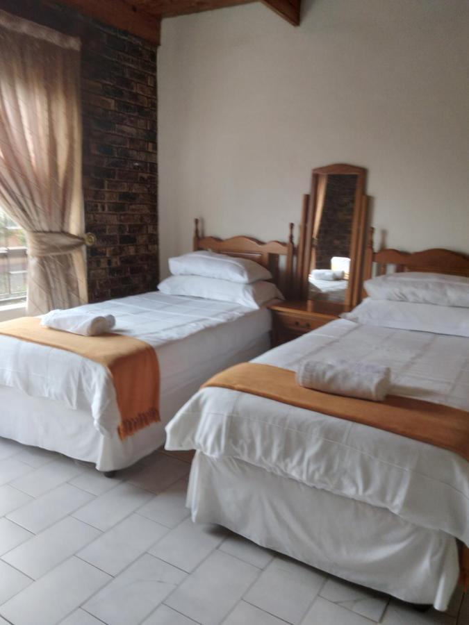 Hamba Kancane Ma-Africa Guest House Graskop Bagian luar foto