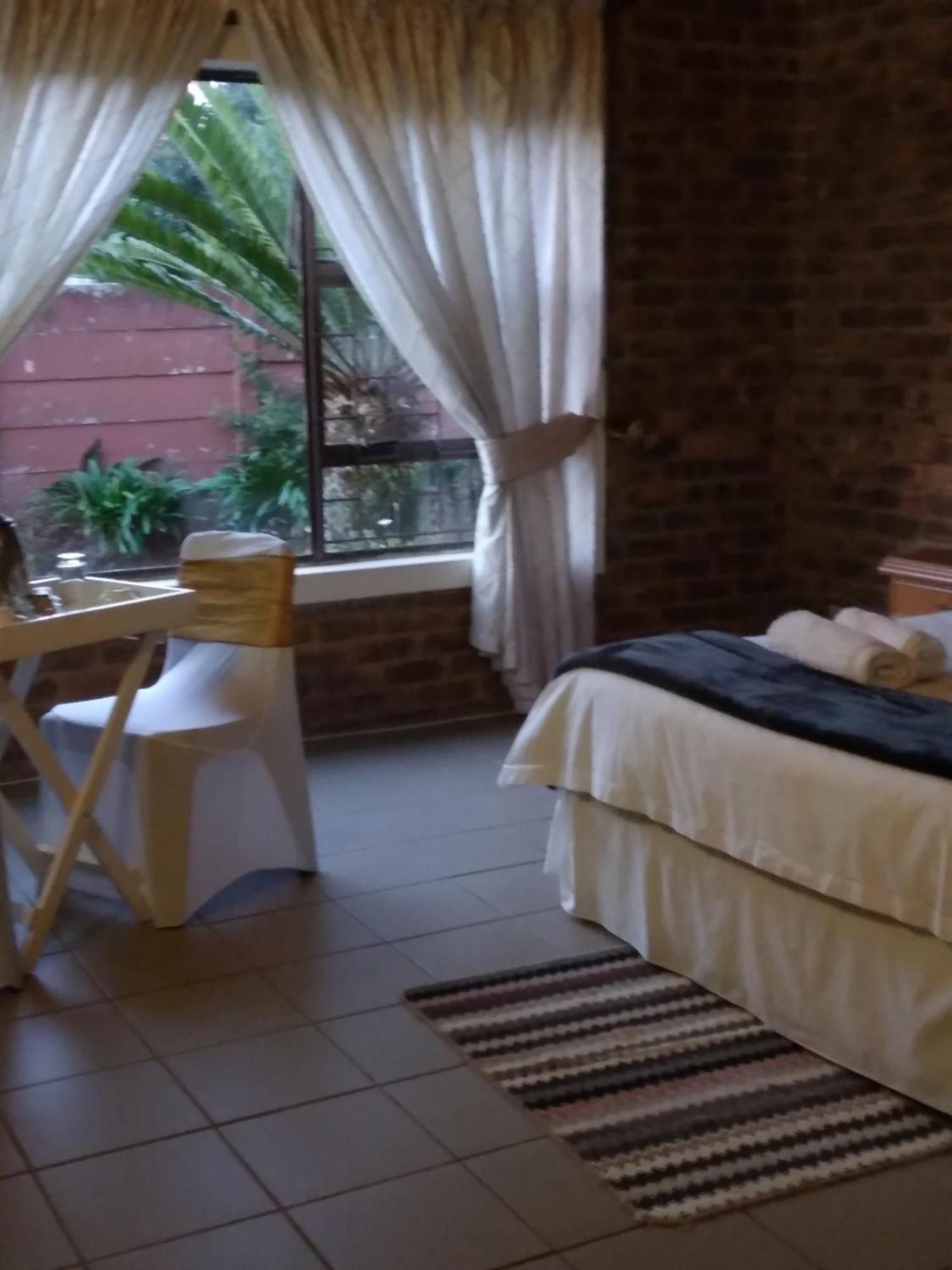 Hamba Kancane Ma-Africa Guest House Graskop Bagian luar foto