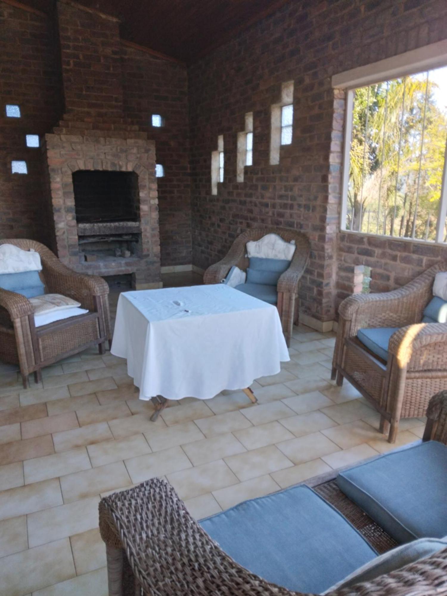 Hamba Kancane Ma-Africa Guest House Graskop Bagian luar foto