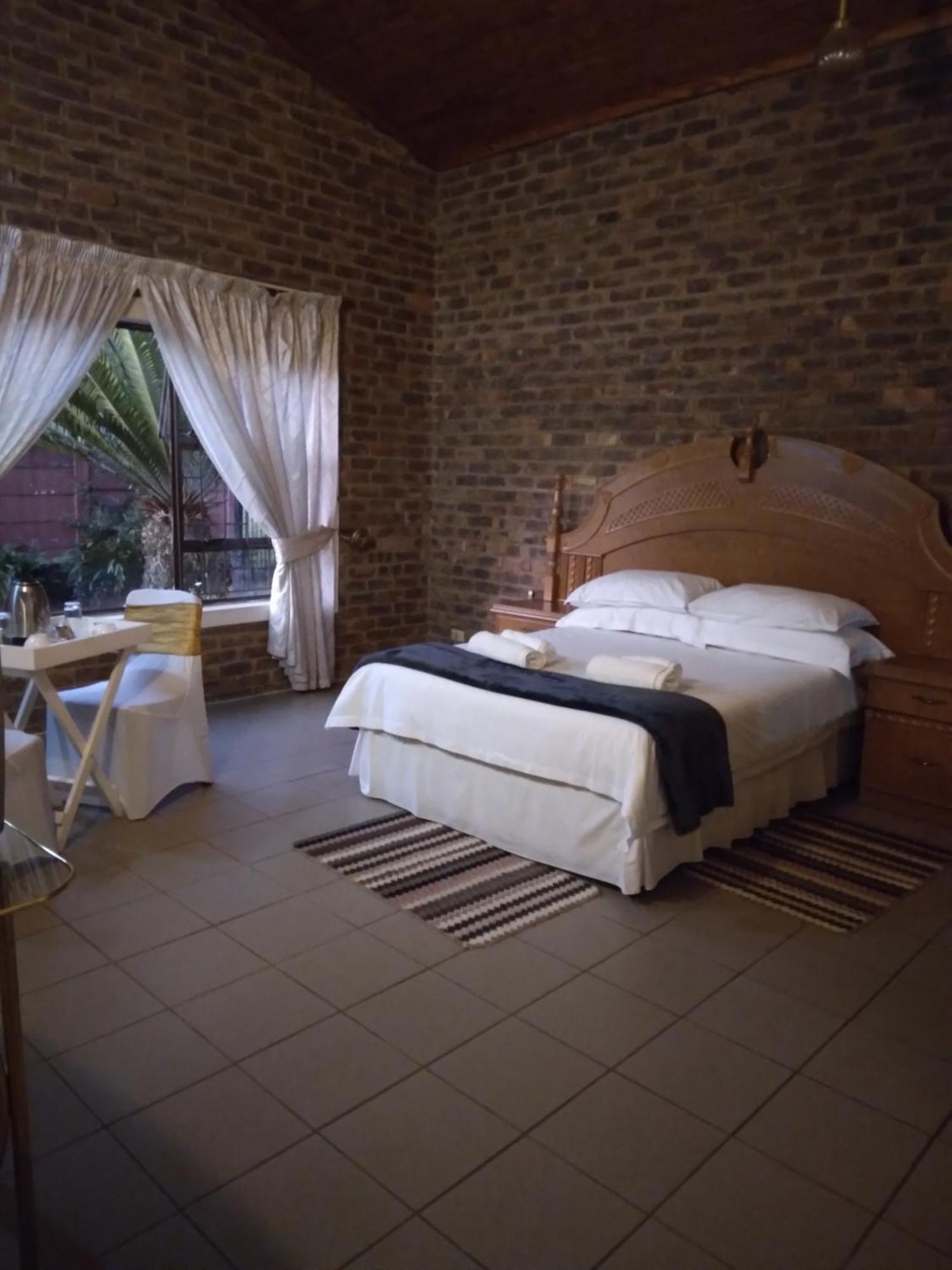 Hamba Kancane Ma-Africa Guest House Graskop Bagian luar foto