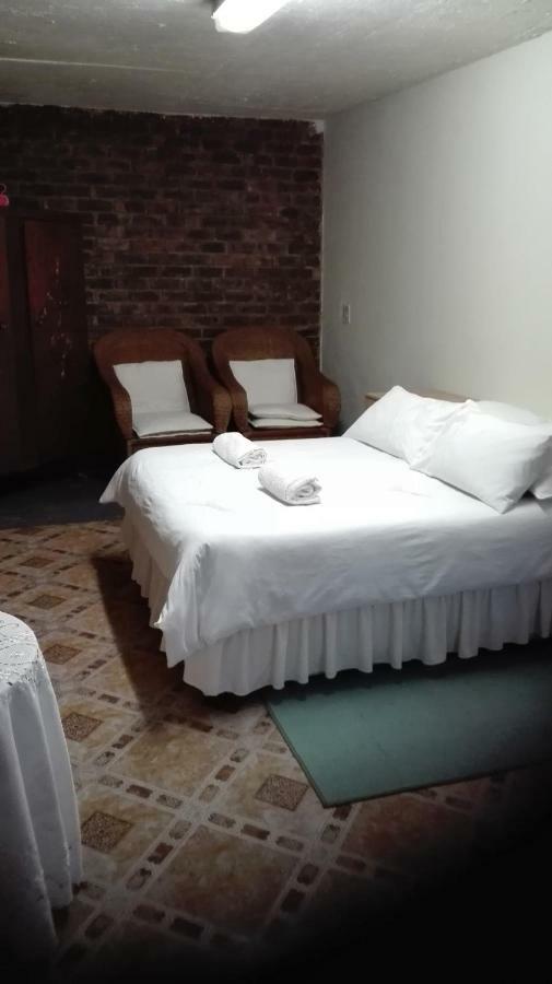 Hamba Kancane Ma-Africa Guest House Graskop Bagian luar foto